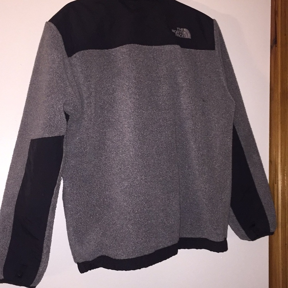 North face jacket - Picture 3 of 8